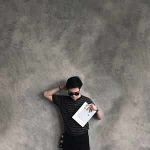 Meet your Posher, Văn